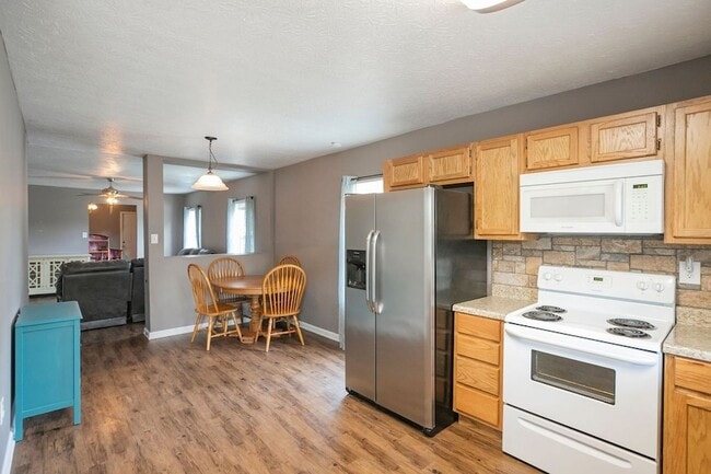 Photo - 302 Jackson Ave