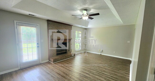 Photo - 100 Wiley Way