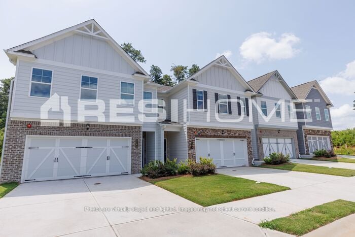 Photo - 1132 Charming Pines Pl NE