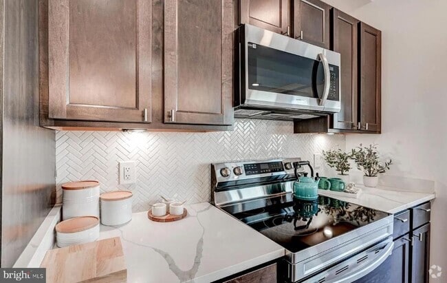 Building Photo - 601 S Broadway Unit 207 Rental