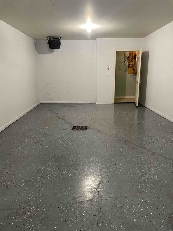 Photo - 5185 Samuelson Rd