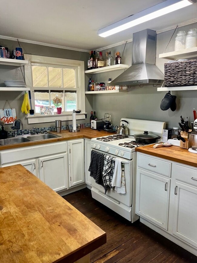 Photo - 810 Oconee St Unit 810 Oconee Street