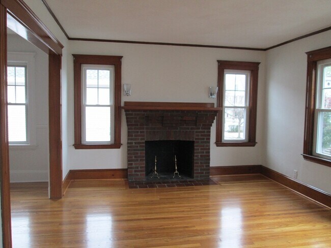 Building Photo - 83 Webster St Unit 83