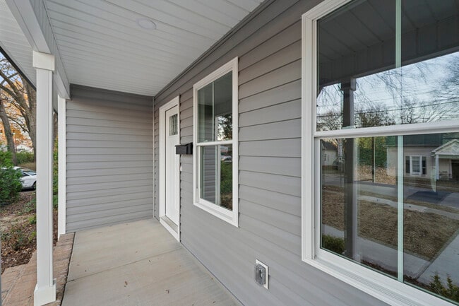 Photo - 517 W Cemetery St