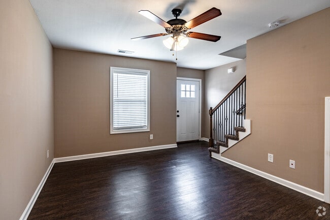 2BR, 1.5BA - 908SF - Living Room - Rossview Villages