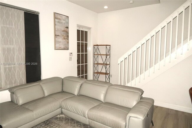 Photo - 531 SW 147th Ave