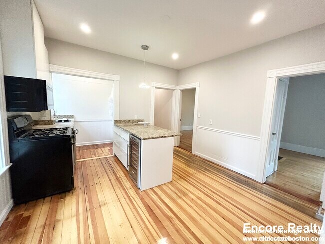 Photo - 12 Buttonwood St Unit 1