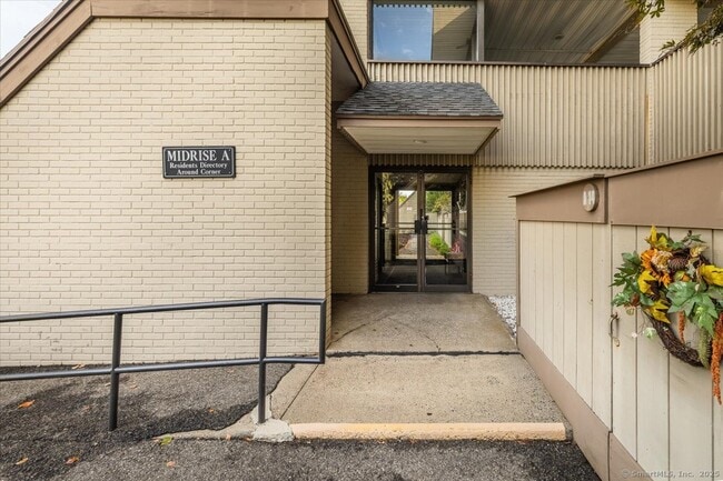 Photo - 85 Viscount Dr Unidad A46