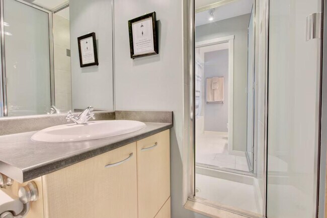 Photo - 1070 Richards St Unit ID1345529P