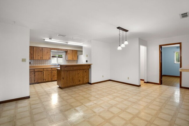 Photo - Home For Rent in St Petersburg!