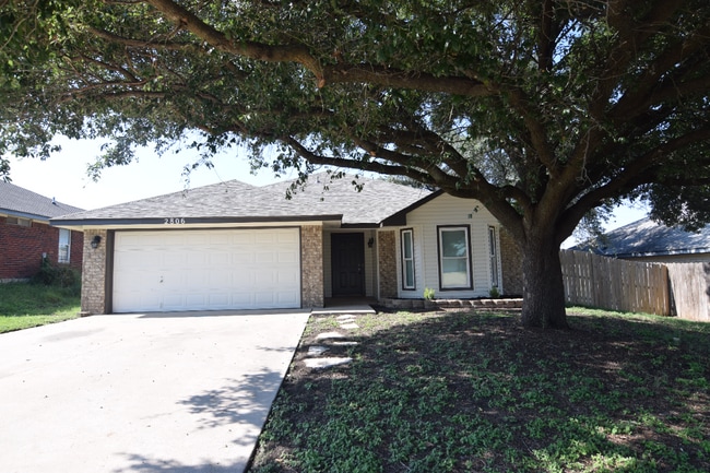 Building Photo - 2806 Fieldstone Dr Rental