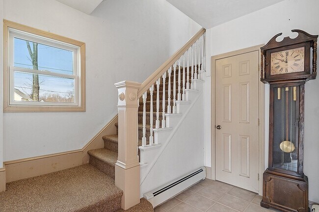 Photo - 20 Holt Rd Unit 2