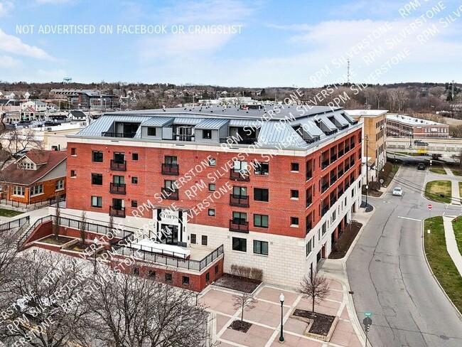 Building Photo - 1401 Walnut Blvd Unit First Street Lofts 406 FSL406