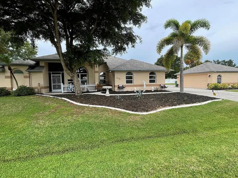 Photo - 115 Hannah St