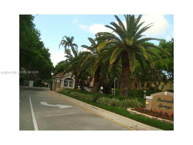 Photo - 286 Bridgeton Way