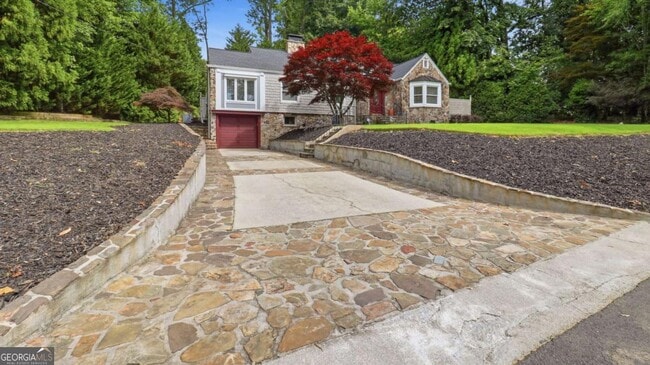 Photo - 857 Chattahoochee Dr