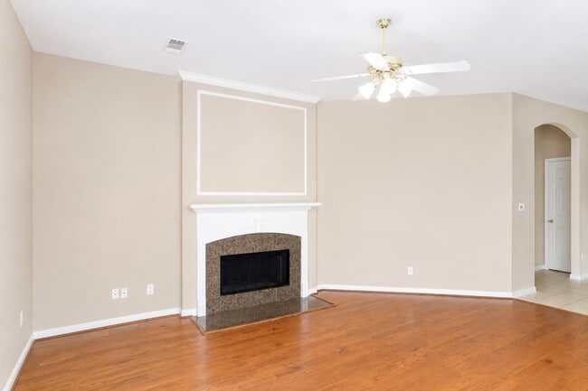 Photo - 22422 Cascade Springs Dr