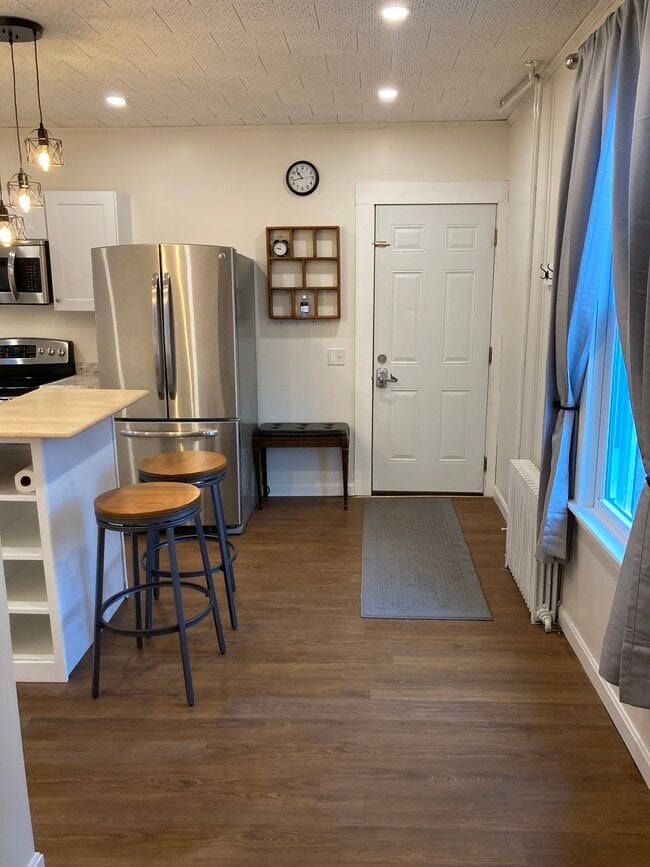 Photo - 50 State St Unit 1