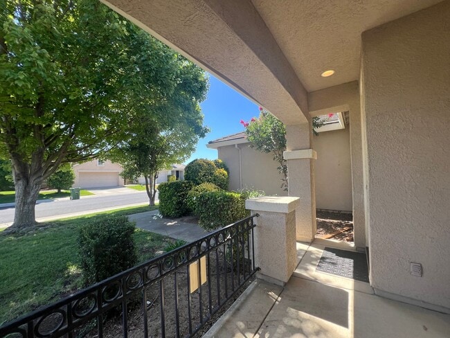 Photo - Beautiful 3 Bed, 2 Bath Elk Grove Home!