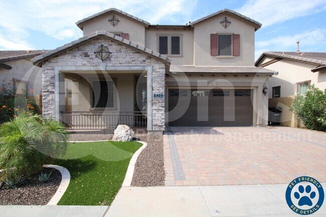 Building Photo - 824 E Ashurst Dr Rental