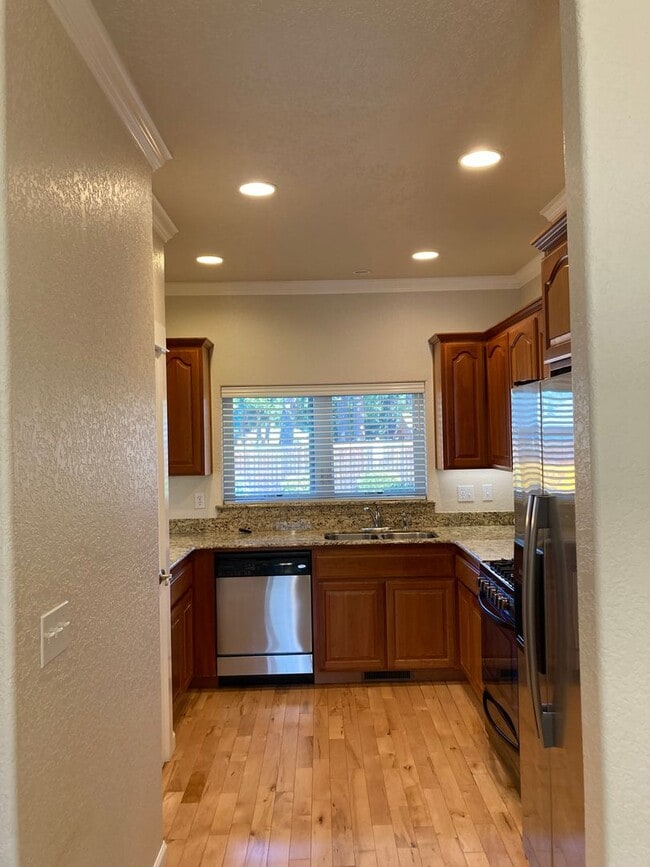 Photo - 2 Bedroom 2.5 Bath Townhome