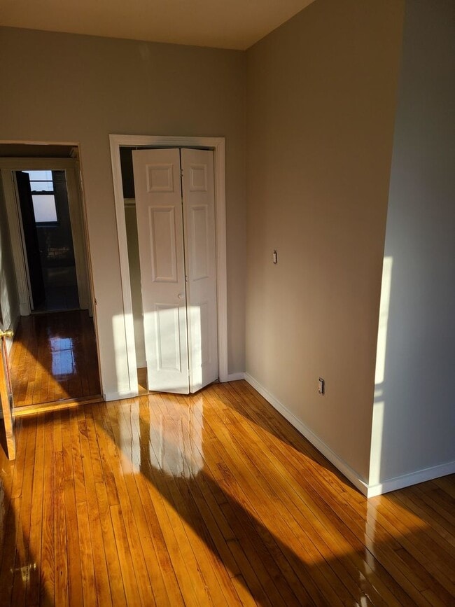 Photo - 25 Farrington Ave