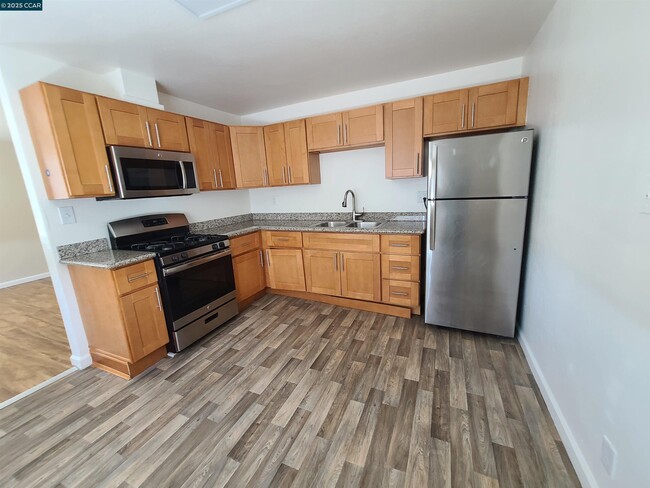 Photo - 1906 Queens Rd Apartment Unit 8,Concord CA 94519