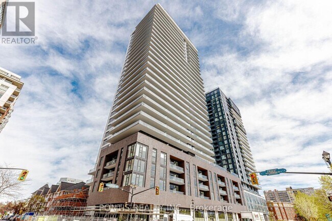 Photo - 2075 Lakeshore Rd. Unit 404