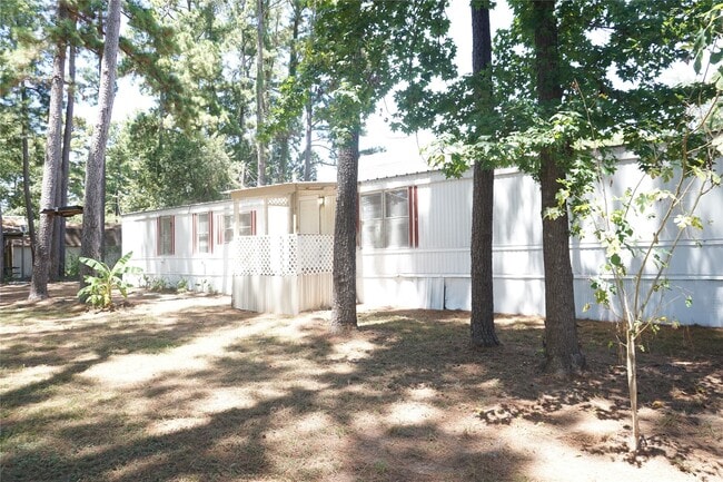 Building Photo - 10970 Maywood St