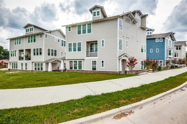Photo - 649 N Tyler St Condo