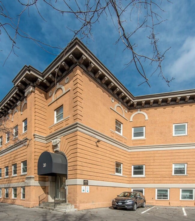 Photo - One Bedroom -  Union Square * ALLSTON * * School House @ Ringer Park