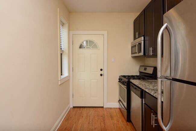 Photo - 4139 N Ashland Ave Unidad S2