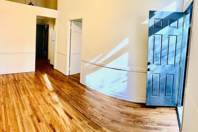 Photo - 499 Atlantic Ave