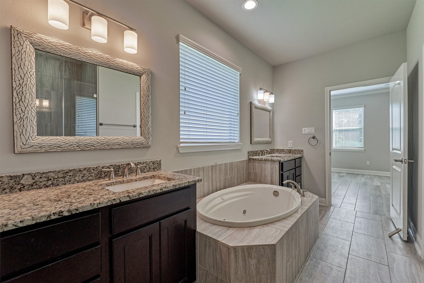 Photo - 180 Racetrack Ln