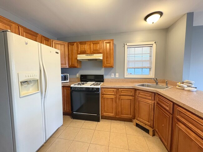 Photo - 35 Fairview Ave Unit 2