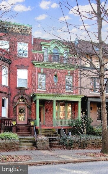 Building Photo - 1756 Park Rd NW