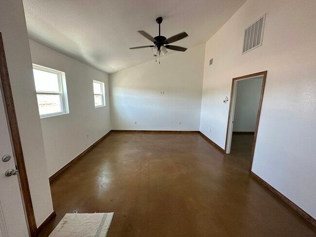 Photo - 10820 Chapman Dr