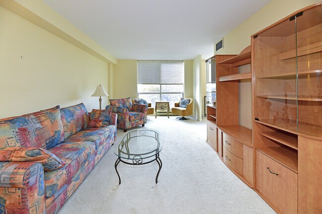 Photo - 95 Prince Arthur Ave