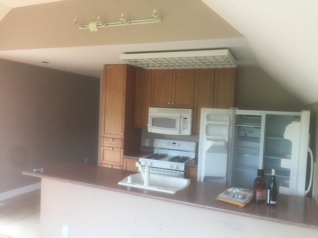 Photo - 2722 Taylorsville Rd