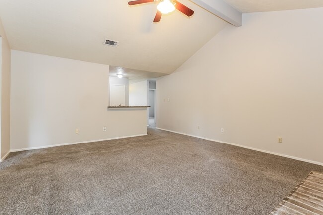 Photo - 2118 Knollbrook Ln