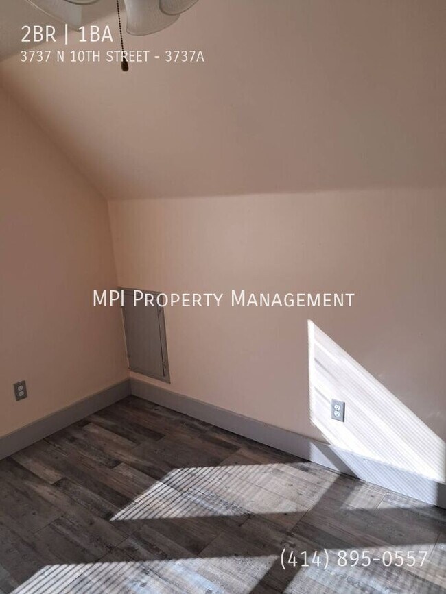 3737A N 10th Street Upper 2 Bedroom Apartment Unit 3737A Milwaukee