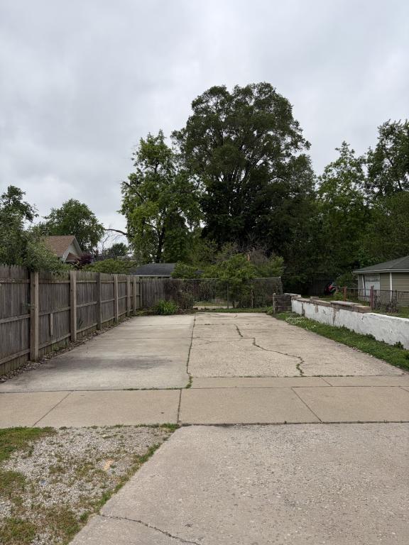 Photo - 729 Meeker Ave