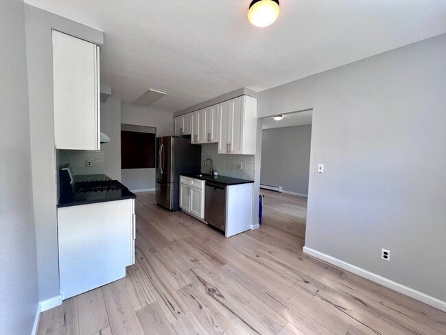 144-77 Roosevelt Ave