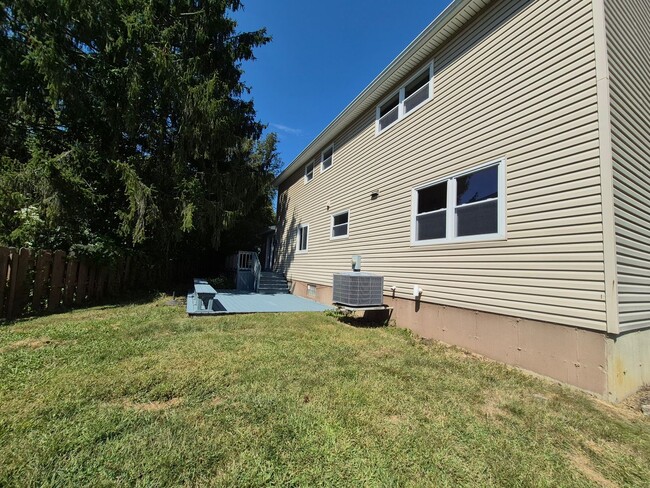 Photo - Large 2 story home!!
