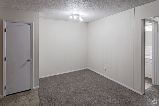 2HAB, 1BA - 800 ft²