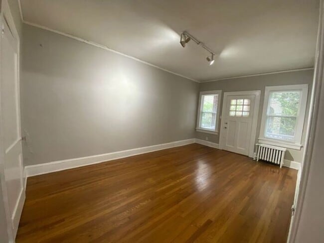 Photo - Experience the best of VA Highlands living! Cozy One Bedroom Apartment Available Now!