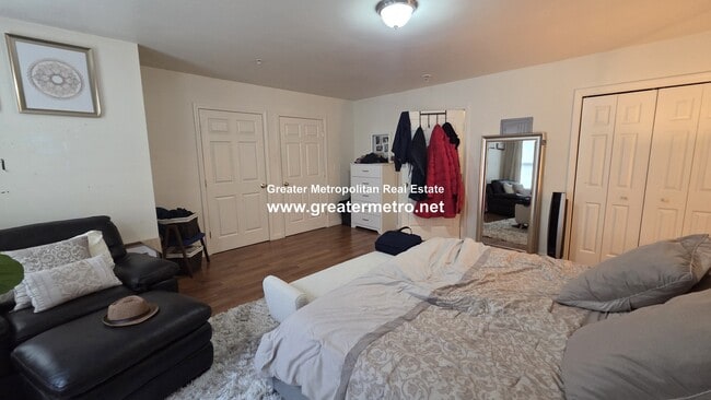 Building Photo - 39 Chelsea St Unit 1