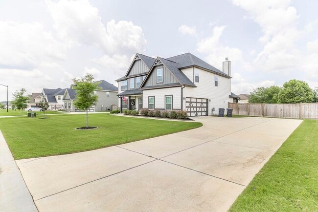 Photo - 105 Pearl Moss Ln