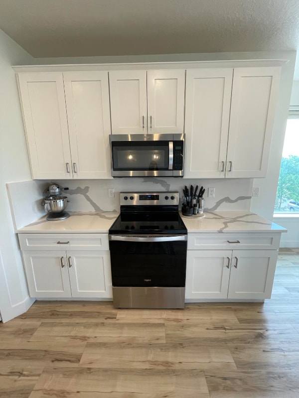 584 Lewski Ln