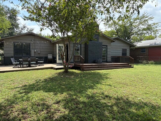 Photo - 3644 W Seminary Dr